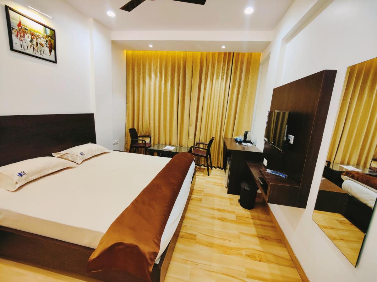 Shivanand Residency Jejuri ภายนอก รูปภาพ